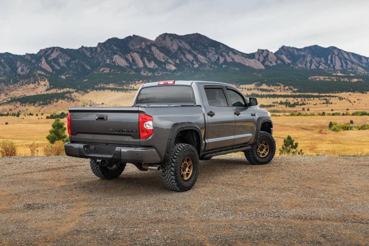 Defender Pocket Fender Flares Flat Black Toyota Tundra 2WD/4WD (14-21) Rough Country